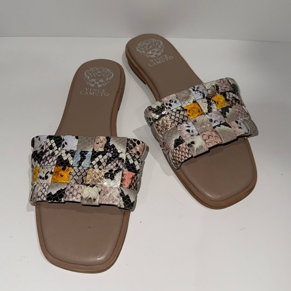 Vince Camuto Nanchia Slide Sandals - Picture 1 of 6